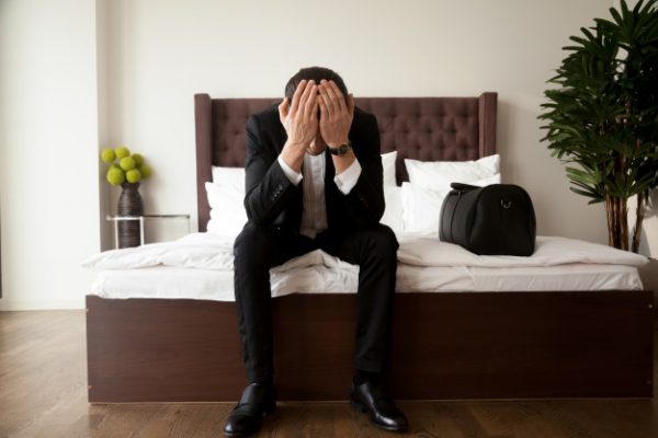 Tanda Kamu Masih Terjebak Dalam Hedonic Treadmill Mengejar Kesenangan Semu